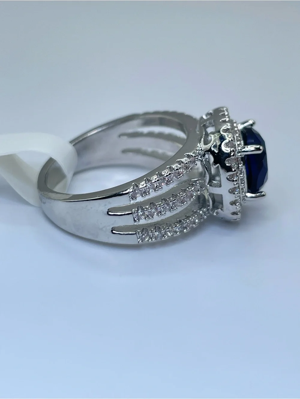 Swarovski Crystal Elements Sapphire Blue Halo Statement Ring Size 8